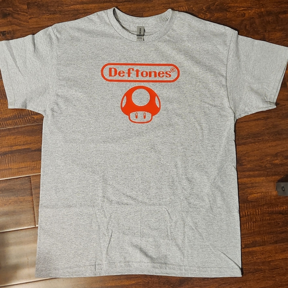 Custom Nintendo Tee - Picture 2 of 3